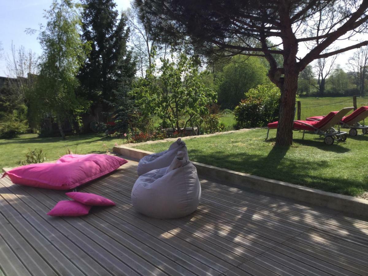 Bed and Breakfast Les Epis Du Vent Adilly Екстер'єр фото
