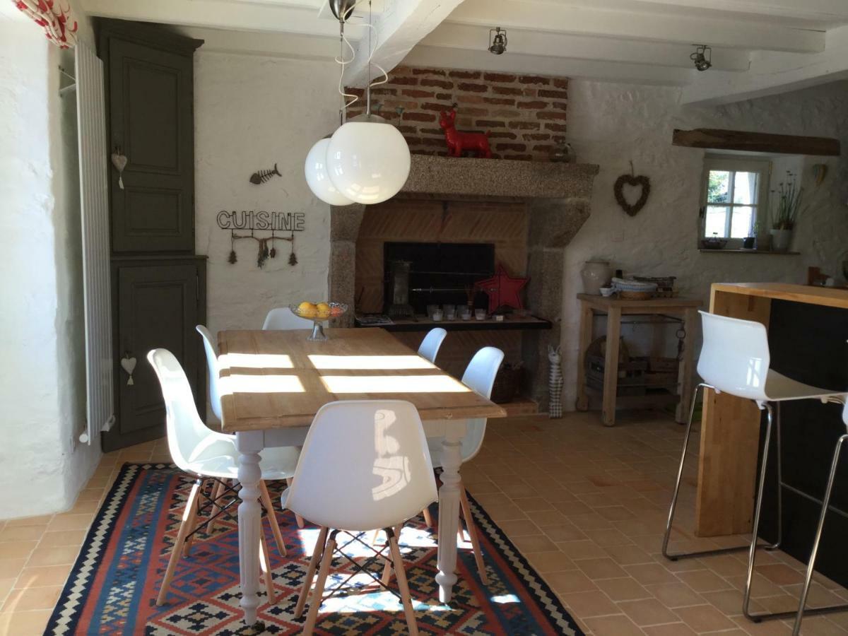 Bed and Breakfast Les Epis Du Vent Adilly Екстер'єр фото